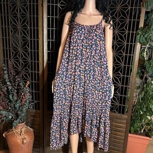 UNIVERSAL THREAD MIDI SUNDRESS L